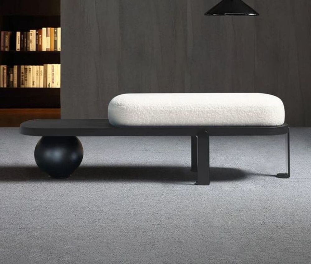 Liso luxurious boucle ottoman