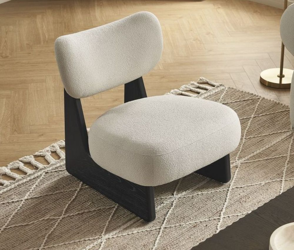 Stylish Low-Seating Puffy With Fully Customize Option